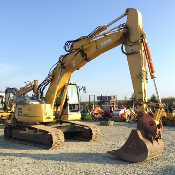 Pelle sur chenilles Komatsu PC228USL 2007 – 12 213 heures