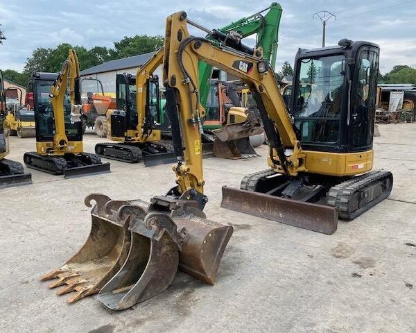 Mini-pelle Caterpillar CAT 303.5 E CR (2016) – 3,7T – occasion