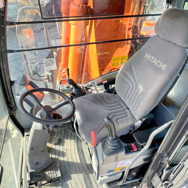Pelle sur pneus Hitachi ZX190W-5B 2016 – 19,2T – 5054h – Occasion – Image 3