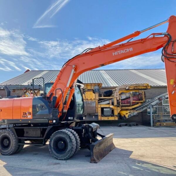 Pelle sur pneus Hitachi ZX190W-5B 2016 – 19,2T – 5054h – Occasion