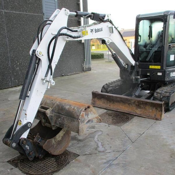 Mini-pelle Bobcat E45 occasion (2014) – 4,63T – Moteur Kubota 30,2 kW