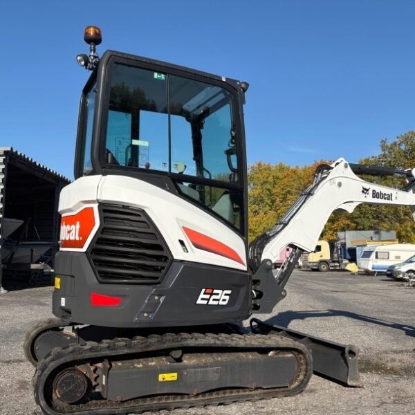 Mini-pelle Bobcat E26 2023 – 980 heures – Occasion – Image 5
