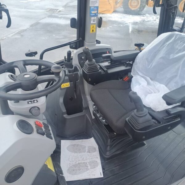 Tractopelle CAT 432 – Image 3