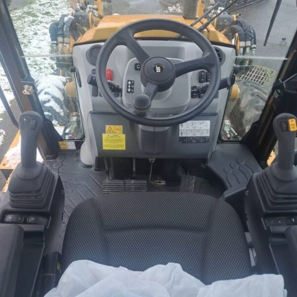 Tractopelle CAT 432 – Image 8