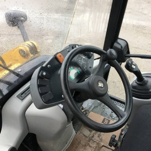 Chargeuse compacte Caterpillar 907H – 2008 – Image 3