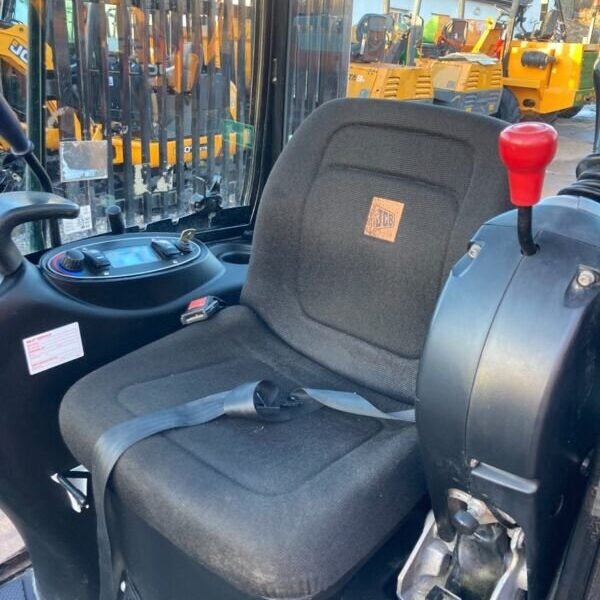 JCB 8016 CTS (2015) – Mini Pelle 1,5T – 2 487 h – Entièrement Révisée – Image 5