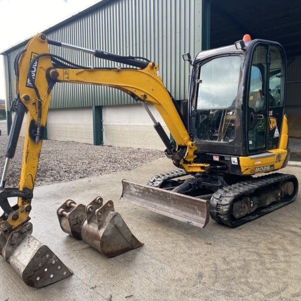 JCB 8026 CTS (2014) – Mini Pelle 2,6T – Cabine Climatisée – 3 265 h – Image 2