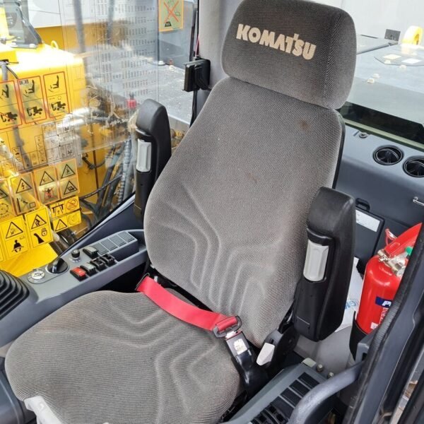Pelle sur pneus Komatsu PW148-11 2018 – 16T – 5270h – Stage IV – Image 3