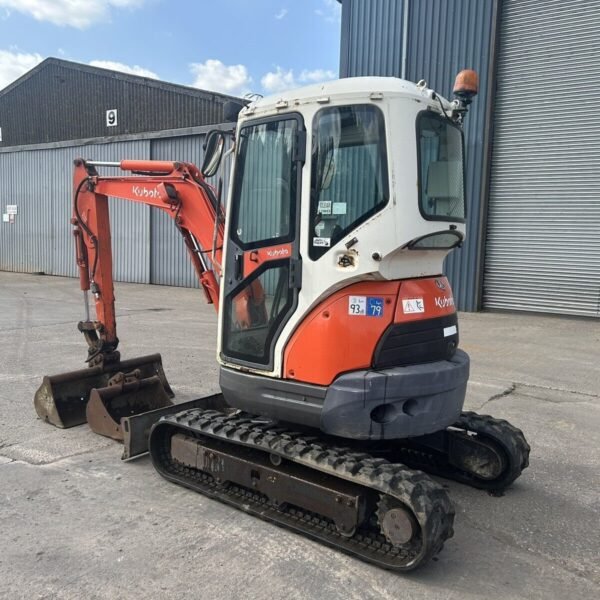 Kubota U27-4 (2018) – Mini Pelle 2,7T avec Attache Hydraulique Rotative – Image 5