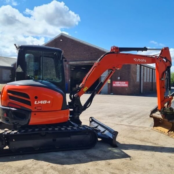 Kubota U48-4 (2011) – Mini Pelle 5T – 3765 h – Révisée – Image 2