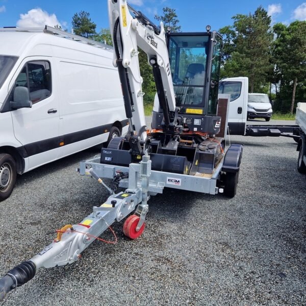Bobcat E27Z 2023 Mini-pelle 2,7T 1h avec remorque ECIM 3T5 et BRH Furukawa FX35-S état proche neuf – Image 6