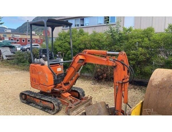 IHI 15NX (2004) – Mini Pelle 1,5T avec 3 Godets – 6 088 h – Compacte et Fiable – Image 3