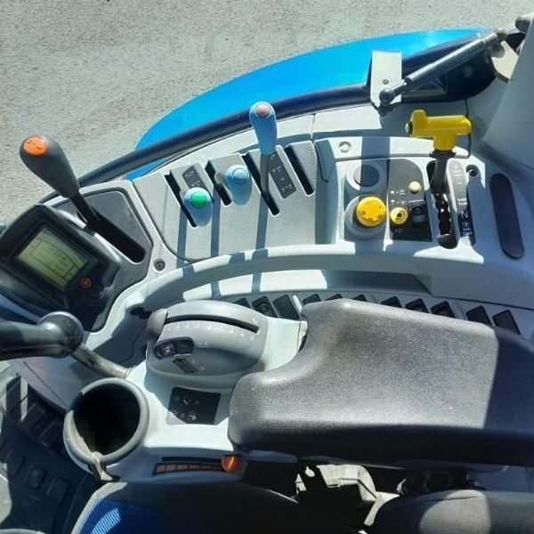 Tracteur agricole NEW HOLLAND T6-145EC – Image 2