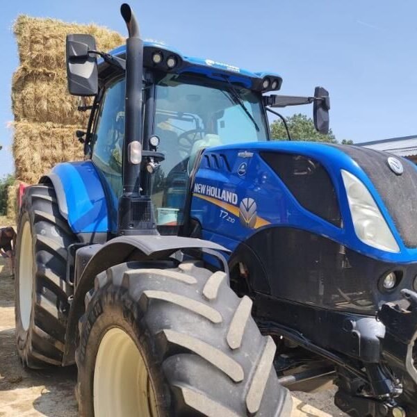Tracteur agricole NEW HOLLAND T7-210AC – Image 12