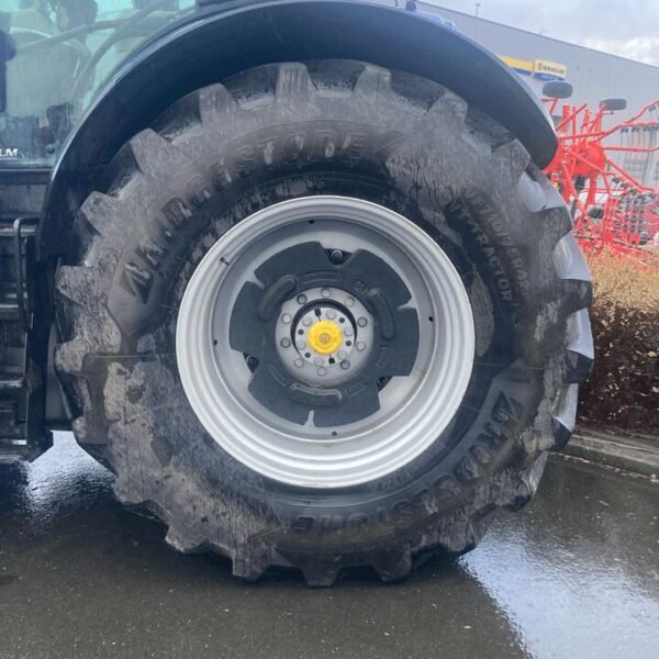 Tracteur agricole NEW HOLLAND T7.275 AC S5 – Image 12