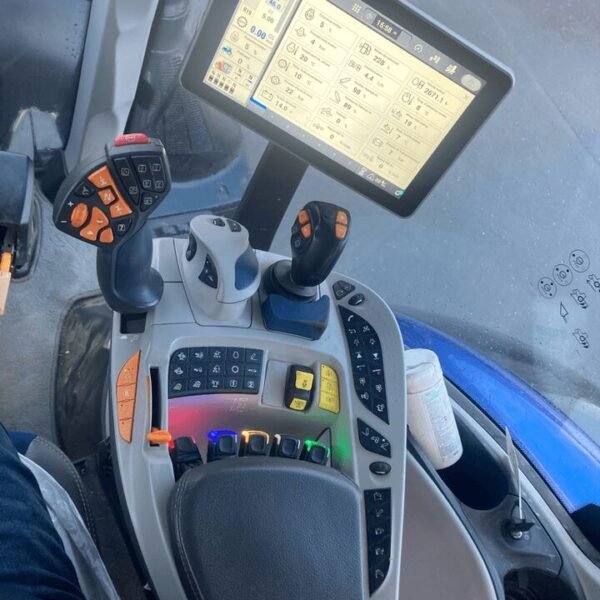 Tracteur agricole NEW HOLLAND T7.275 AC S5 – Image 6