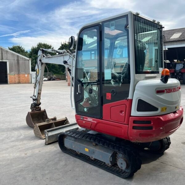Takeuchi TB230 2020 – Mini Pelle 2,9T avec 2.049h, Moteur Yanmar 18,2 kW – Image 3