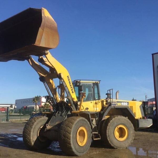 Chargeuse sur pneus Komatsu WA480 2011 – Image 3