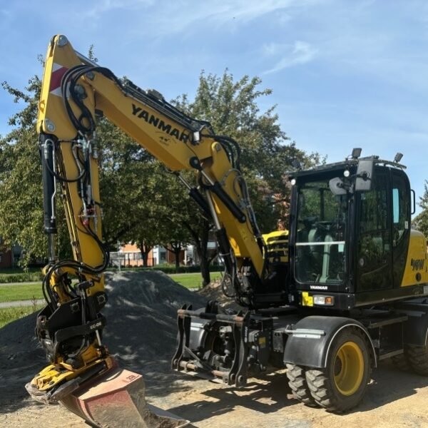 Pelle sur pneus Yanmar B95W 2018 – 9,5T – 6380h – Performance Compacte – Image 3