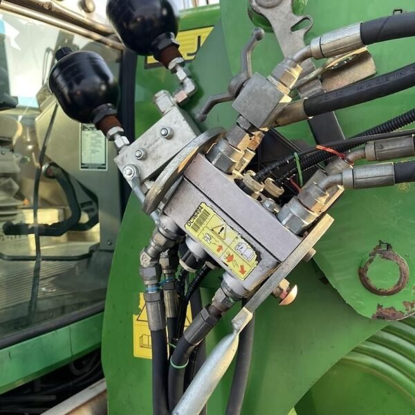 Tracteur John Deere 6830 PowerQuad Plus avec chargeur frontal – 2008 – 143 ch – Image 14