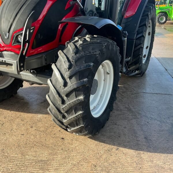 Tracteur Valtra N114 HiTech – 2017 – Image 12