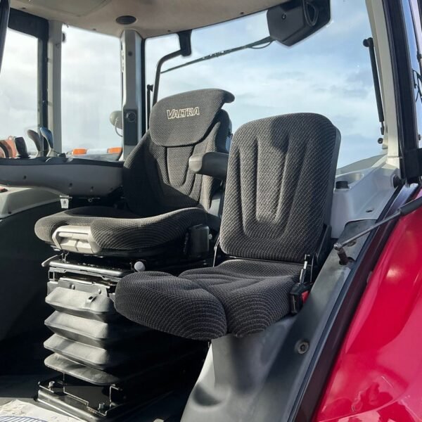 Tracteur Valtra N114 HiTech – 2017 – Image 19
